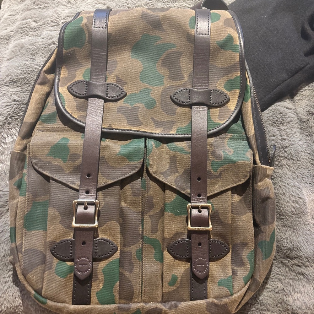 Filson Waxed Rugged Twill Rucksack